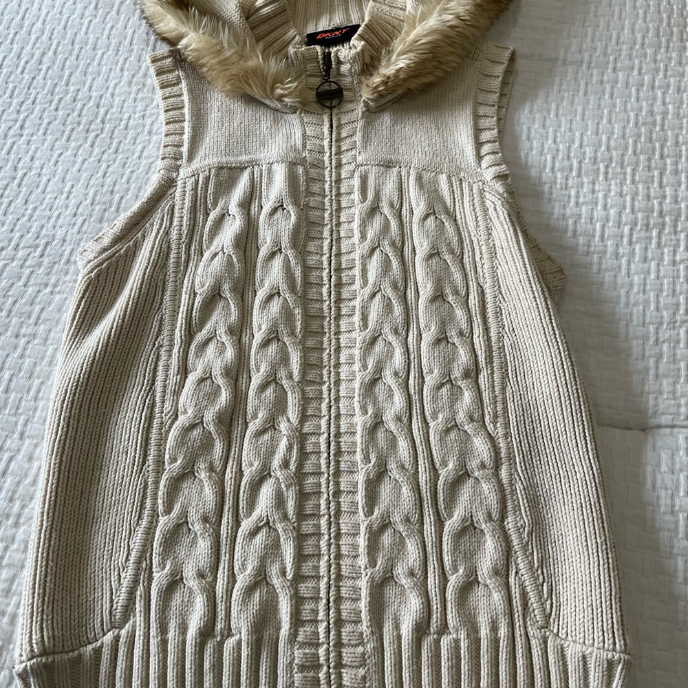 DKNY active knit hooded vest-Large